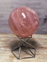 Madagaskar Rosenquarz Kugel R1 61mm 310g