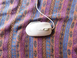 Razer Basilisk V2 Gaming Maus