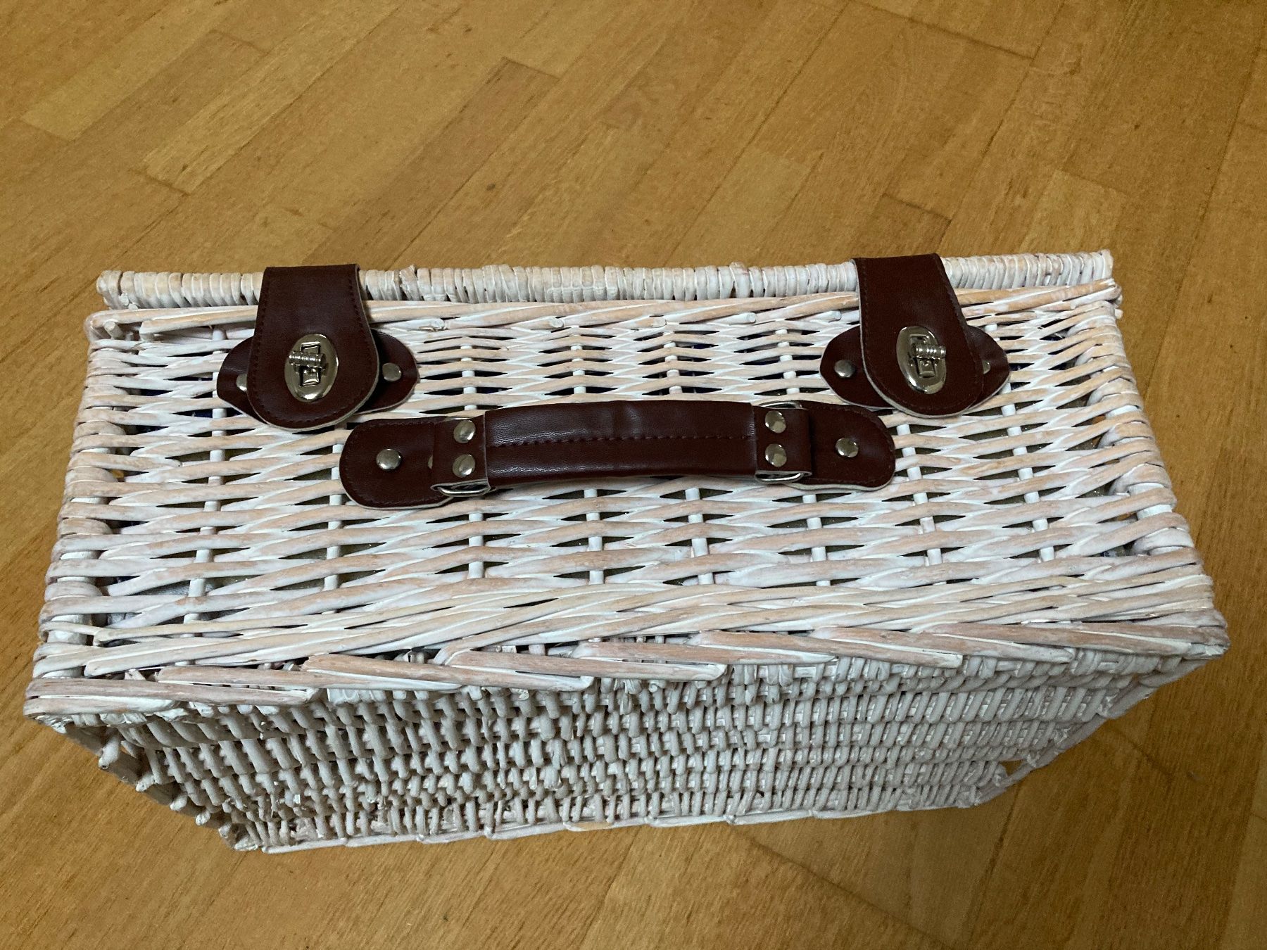 Altro per la casa: Picknickkorb wie neu – Nuovo (secondo la descrizione) da Hitzkirch venduto da eve_may 4