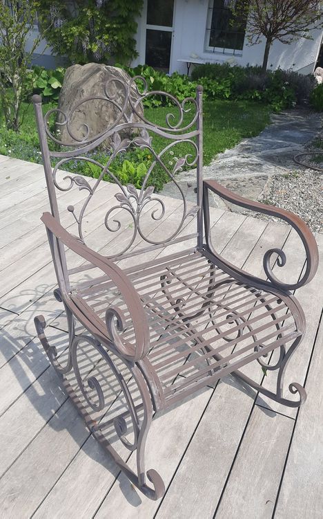 Wunderschöner Schaukelstuhl für den Garten aus Metall Kaufen auf Ricardo