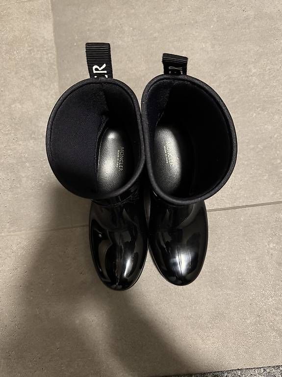 Damenschuhe: Moncler Stiefel – Gebraucht aus Wittenbach von jan_g2pw 1