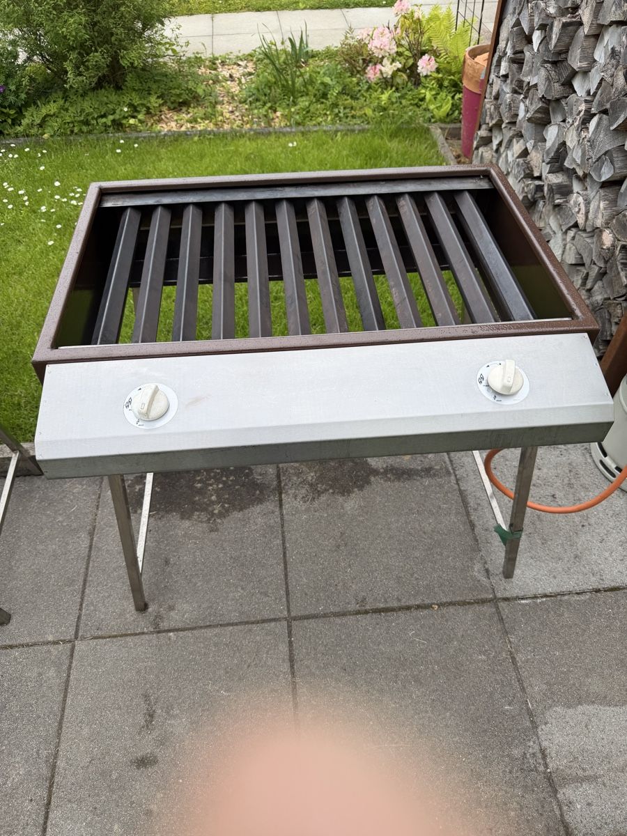 Griglie: Selzam Gasgrill – Usato da Regensdorf venduto da Kaffeekanne2106