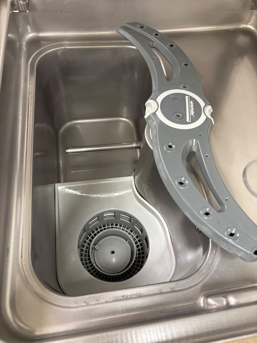 Appareils de cuisine: Abwaschmaschine – D'occasion à Dietikon par dia_y8y5 5