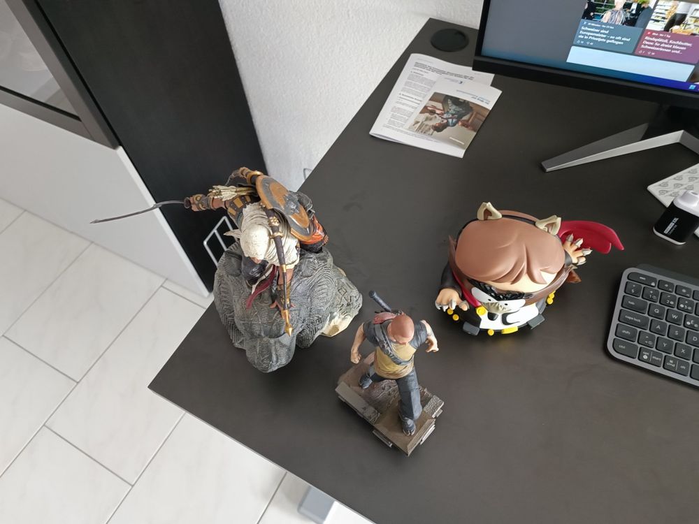 Gaming Figure / Assassin's Creed / Soutpark / Infamous Kaufen auf Ricardo