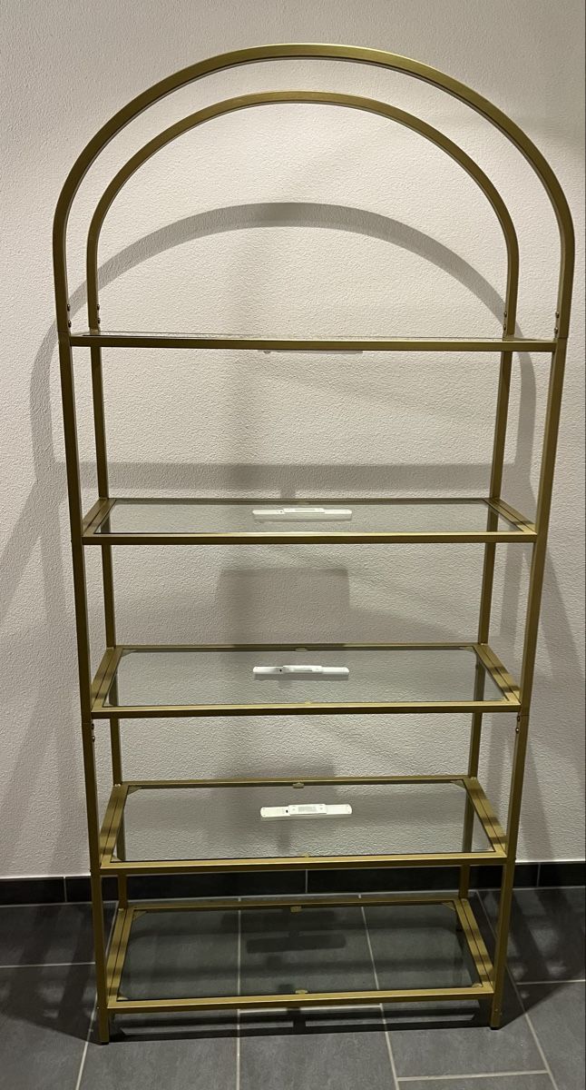 Scaffali: Wunderschönes Metallregal in Gold – Nuovo (secondo la descrizione) da Hildisrieden venduto da Gwennn