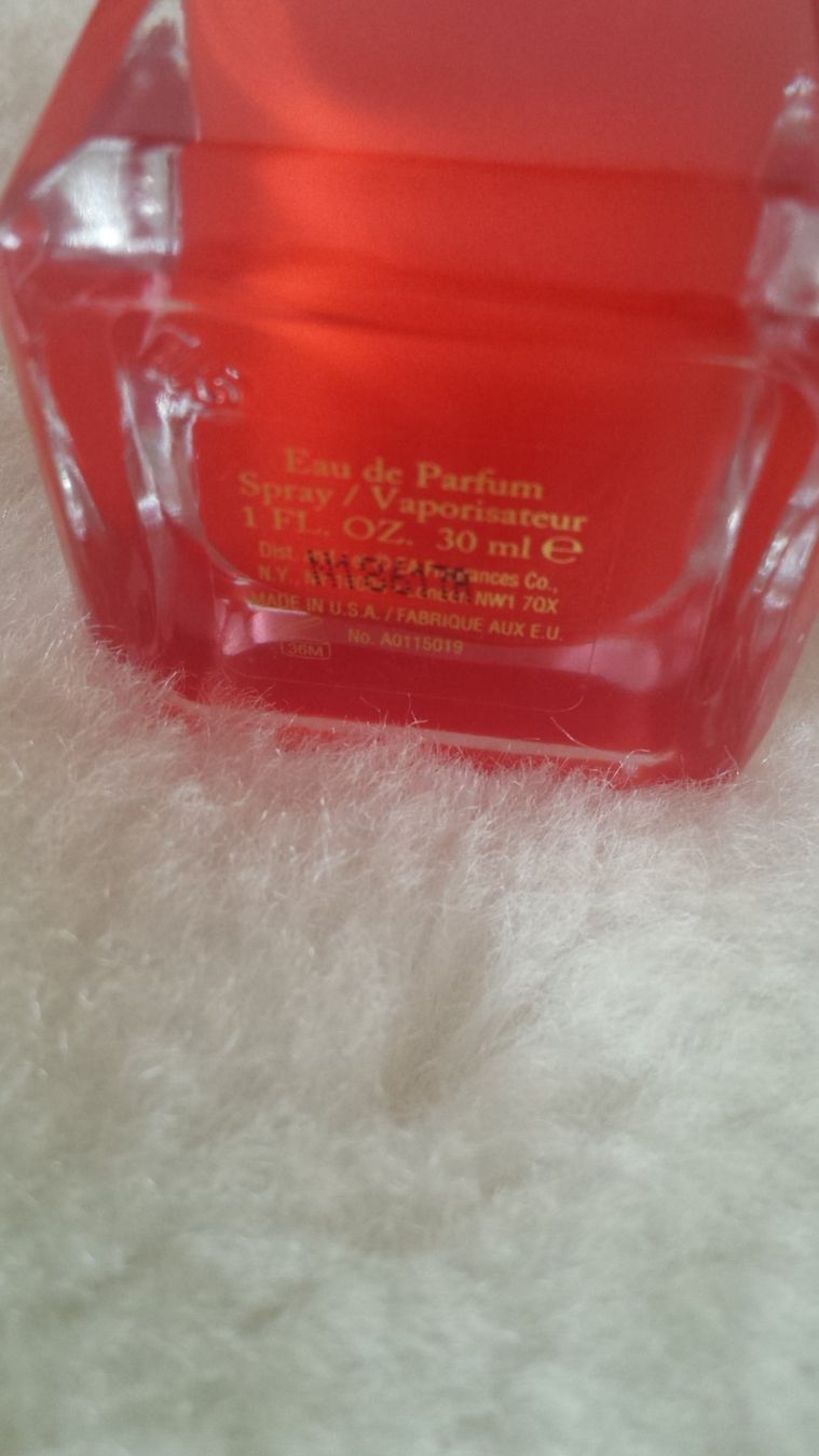 Juicy Couture Profumi & Eau de Toilette: Juicy Couture OUI EdP 30ml – Nuovo (secondo la descrizione) da Luzern venduto da Zimprich 5