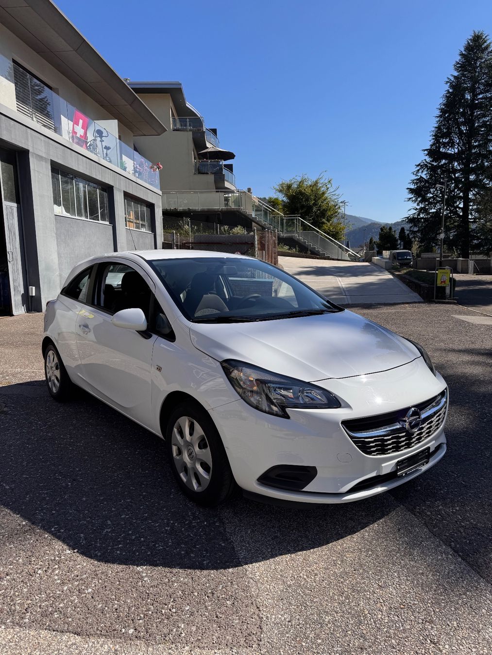 Opel Autos: Opel corsa E 1.4 – Gebraucht aus Bosco Luganese von Olix2020