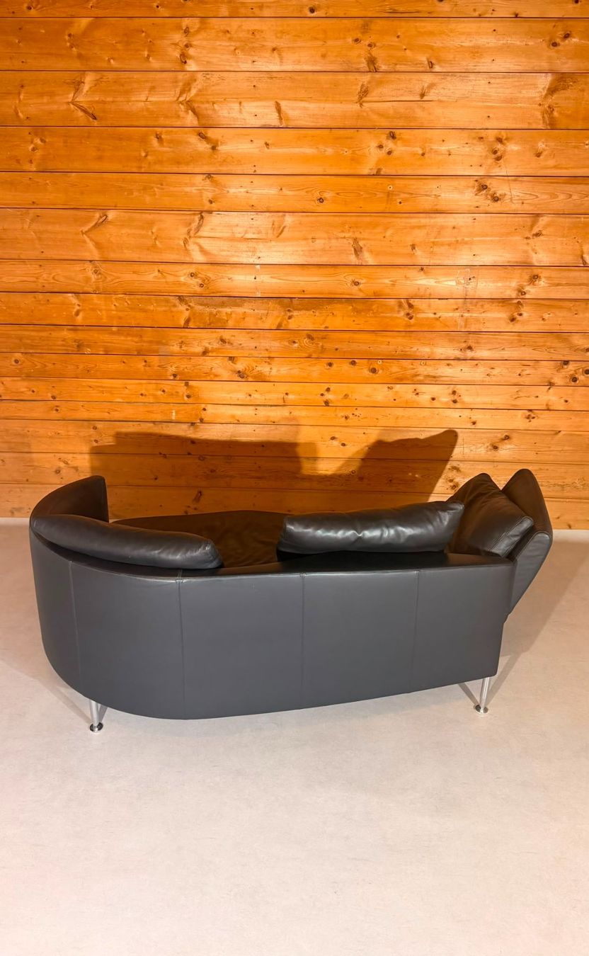 Sofas: Dreipunkt Design Sofa aus schwarzem Leder 2-Sitzer – Gebraucht aus Rickenbach ZH von Der-Insider 7