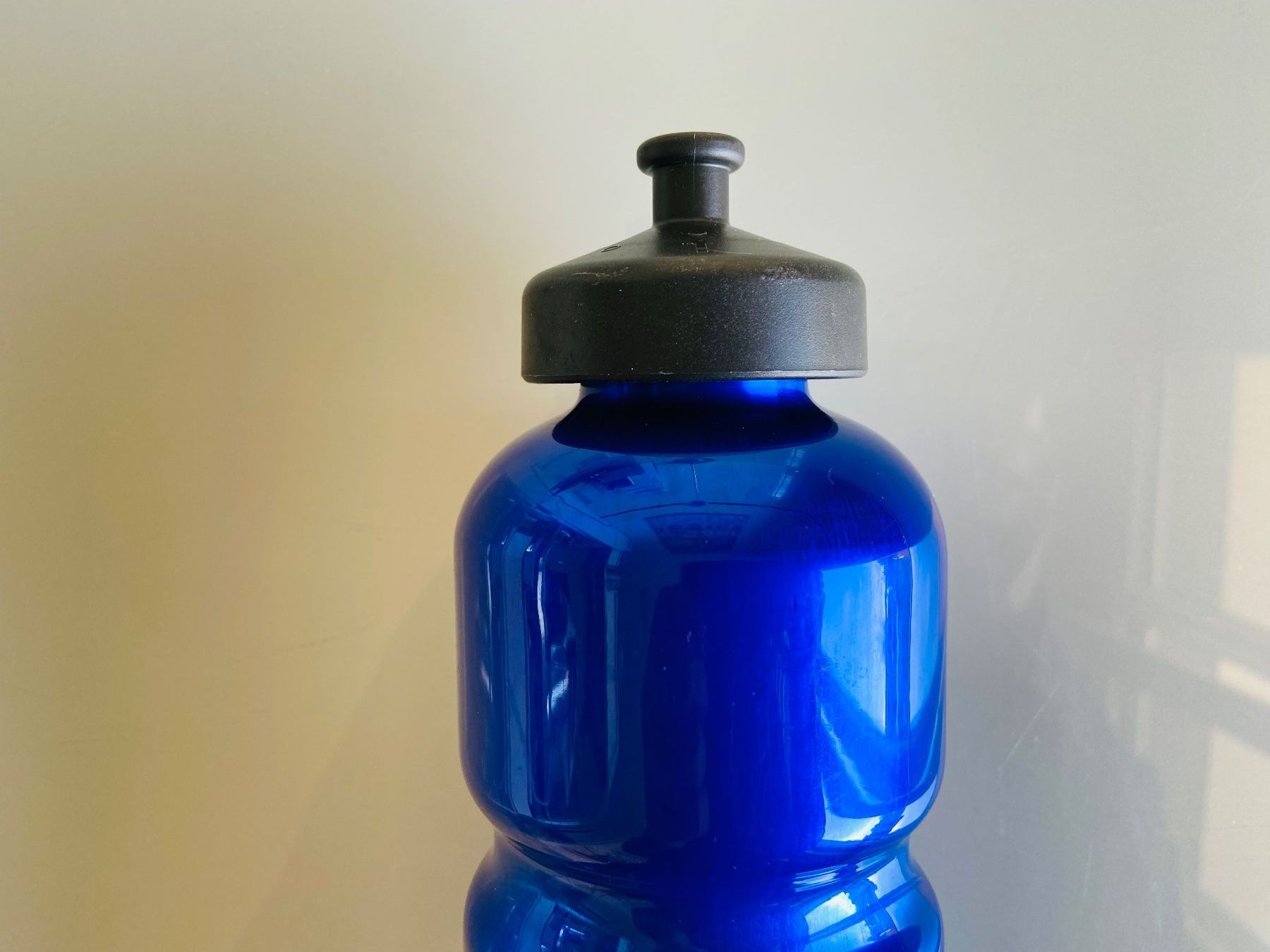 Sigg Borracce & Thermos: Gourde Sigg, 0.75 litres, bleu – Usato da Lausanne venduto da maintenant 3