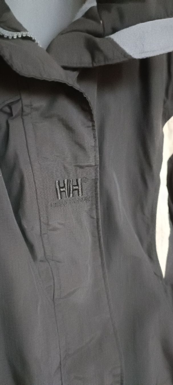 Giacche: Giacca Helly Hansen nera, perfetta per l'inverno! – Usato da Lugano venduto da ycd_rv8h 6