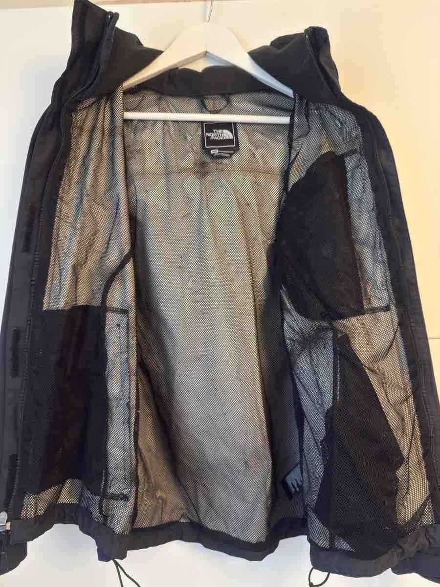 North Face Giacche: The North Face Regenjacke – Usato da Steffisburg venduto da Do_mi94 2