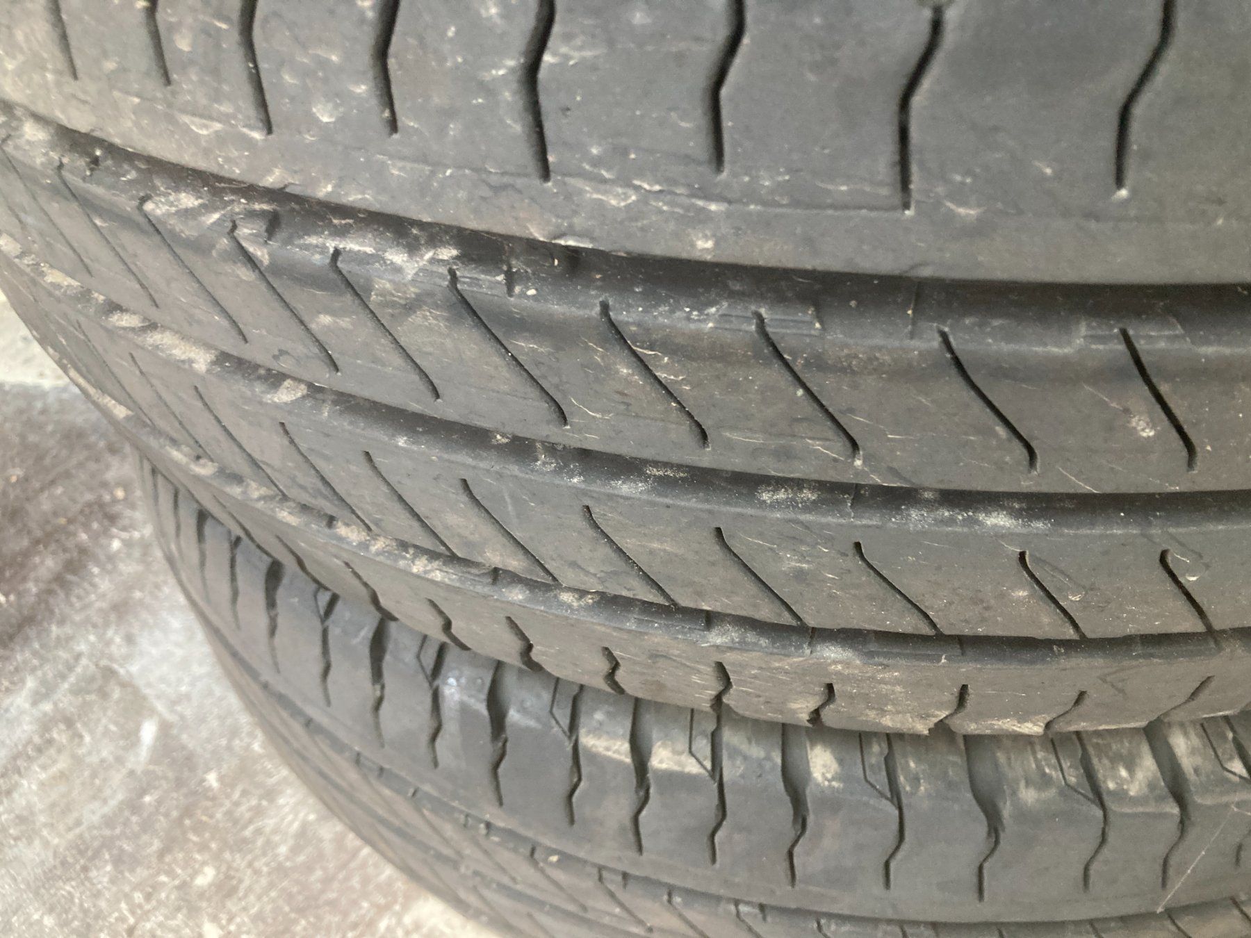 Continental Pneus & Kompletträder: 205/65R16 C Sommerpneu Continental – Gebraucht aus Cham von WB2223 1
