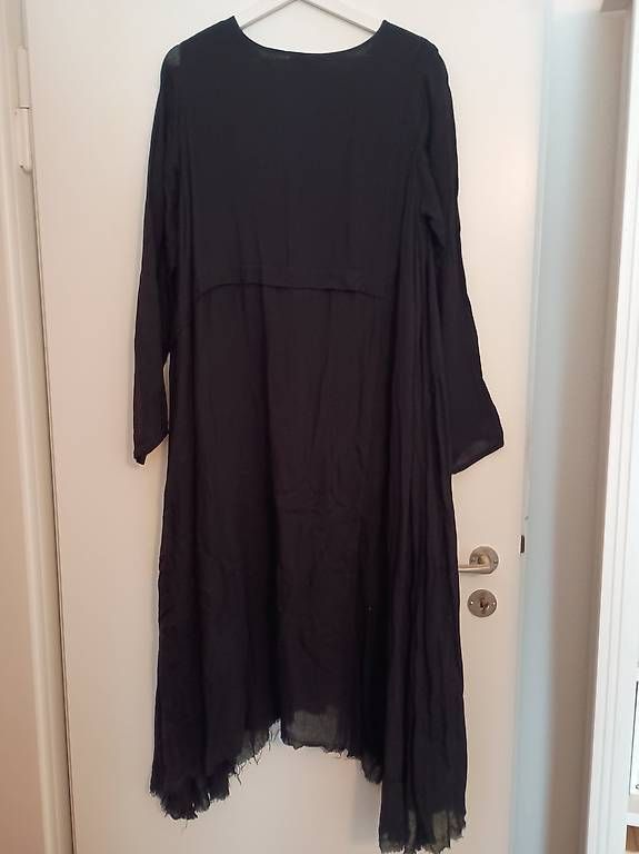 Kleider: Asymmetrisches Kleid von Studio B3 mit Wolle – Gebraucht aus Zürich von Melianea 3