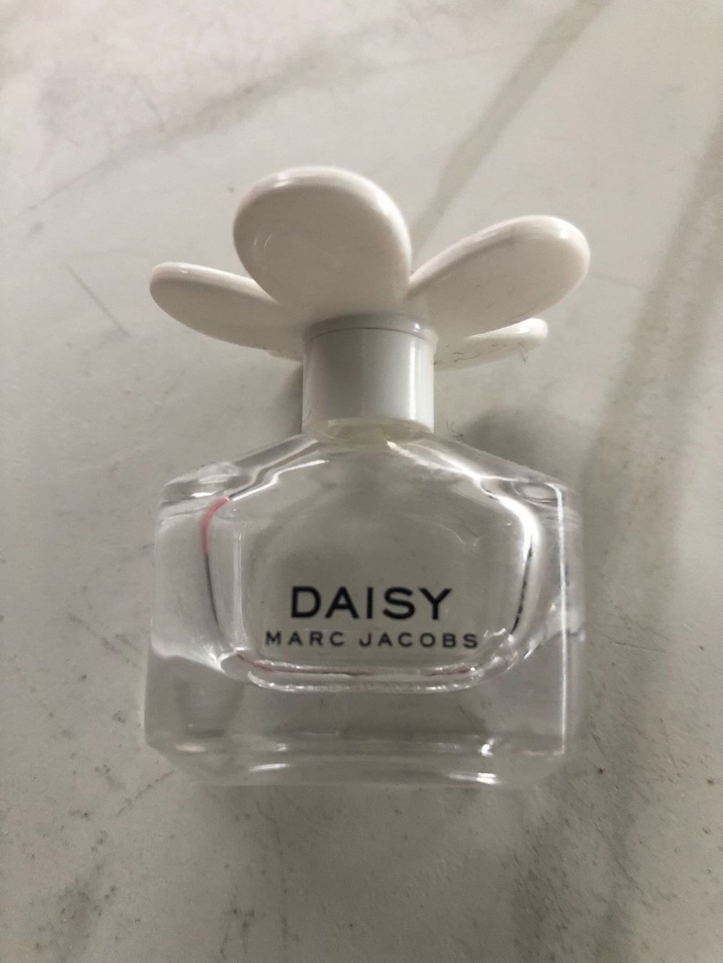 Flaconi: Parfumminiatur Daisy leer – Usato da Rickenbach SZ venduto da Montagmorgen12