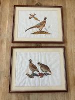 Zwei gerahmte Vintage-Stickereien - Naturthema Herbst