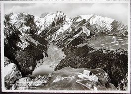 Fliegeraufnahme HOHER KASTEN Blick auf Sämtisersee