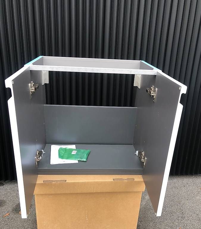 Mobili per bagno: NEUF - Meuble pour vasque - suspendu - laqué blanc – Nuovo e nell'imballaggio originale da St-Léonard venduto da bupial 3