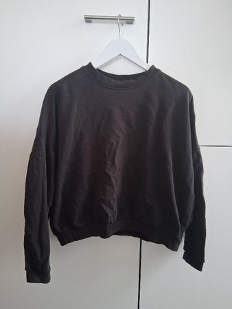 Dunkler Pullover, Grösse L, perfekt für den Herbst!