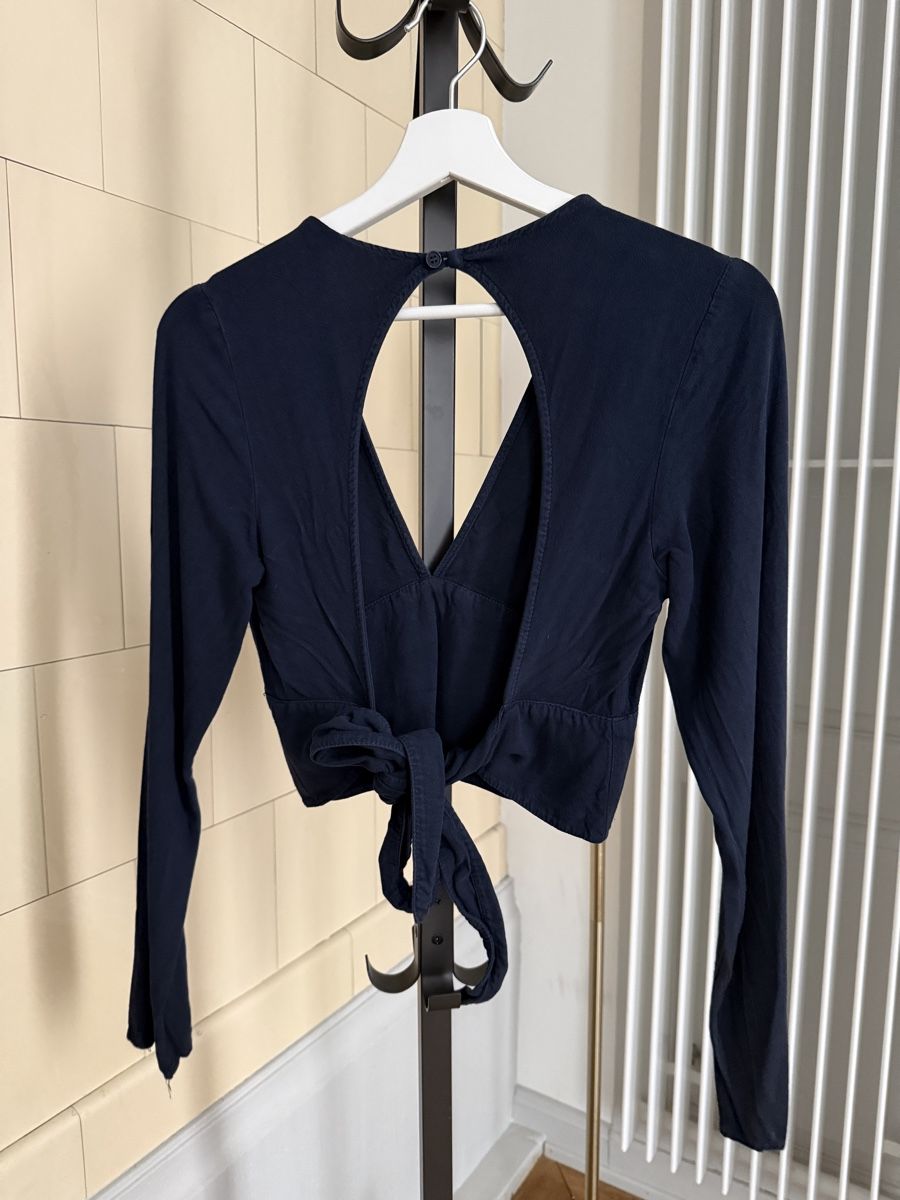 Brandy Melville Camicette: Bluse brandy – Usato da Winterthur venduto da adi_sqz 1