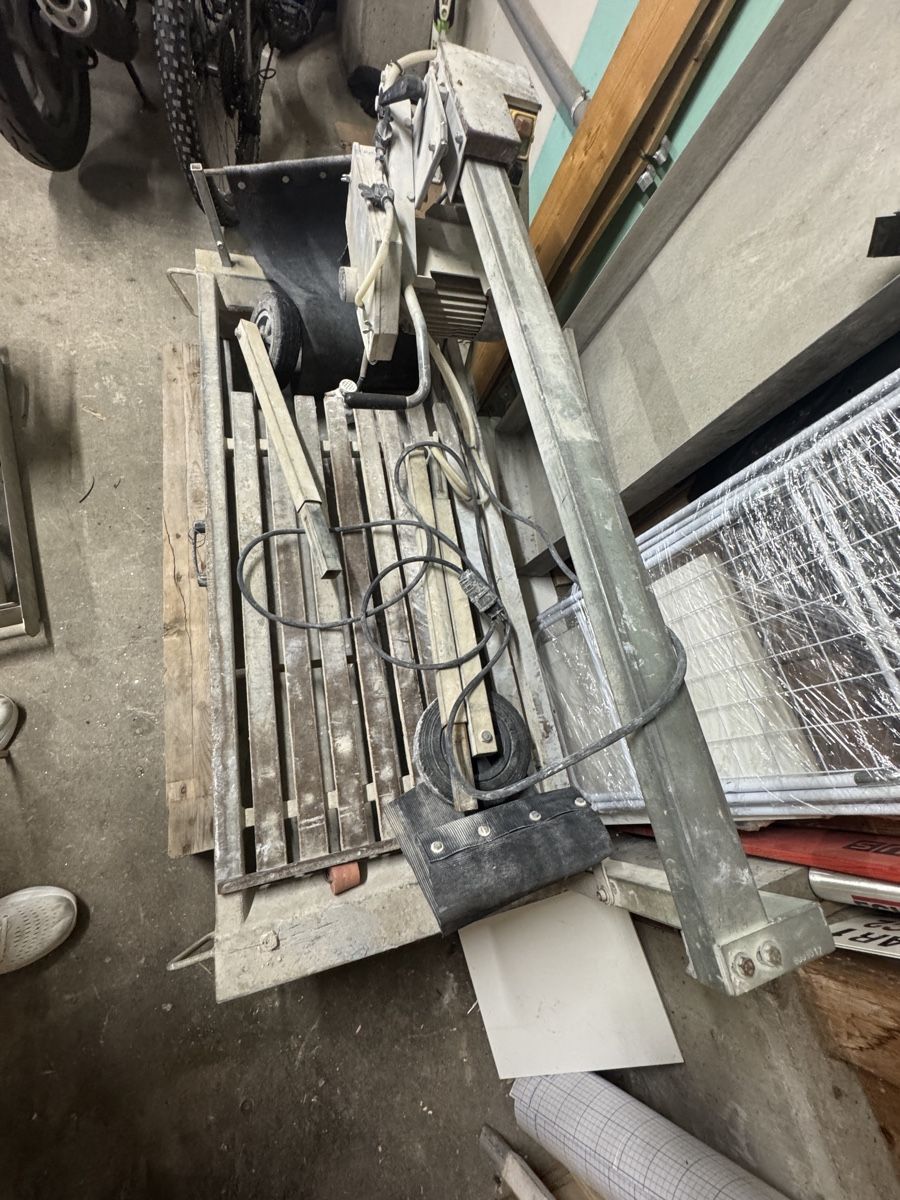 Toutes les machines: Steinfräse  – D'occasion à Winterthur par bes_zt5h 1