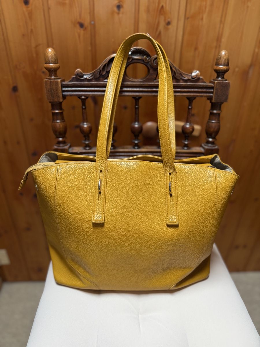 Furla Borse da donna: Furla Authentic Leather Tote Bag – Nuovo (secondo la descrizione) da Commugny venduto da semamonfrinoli 2