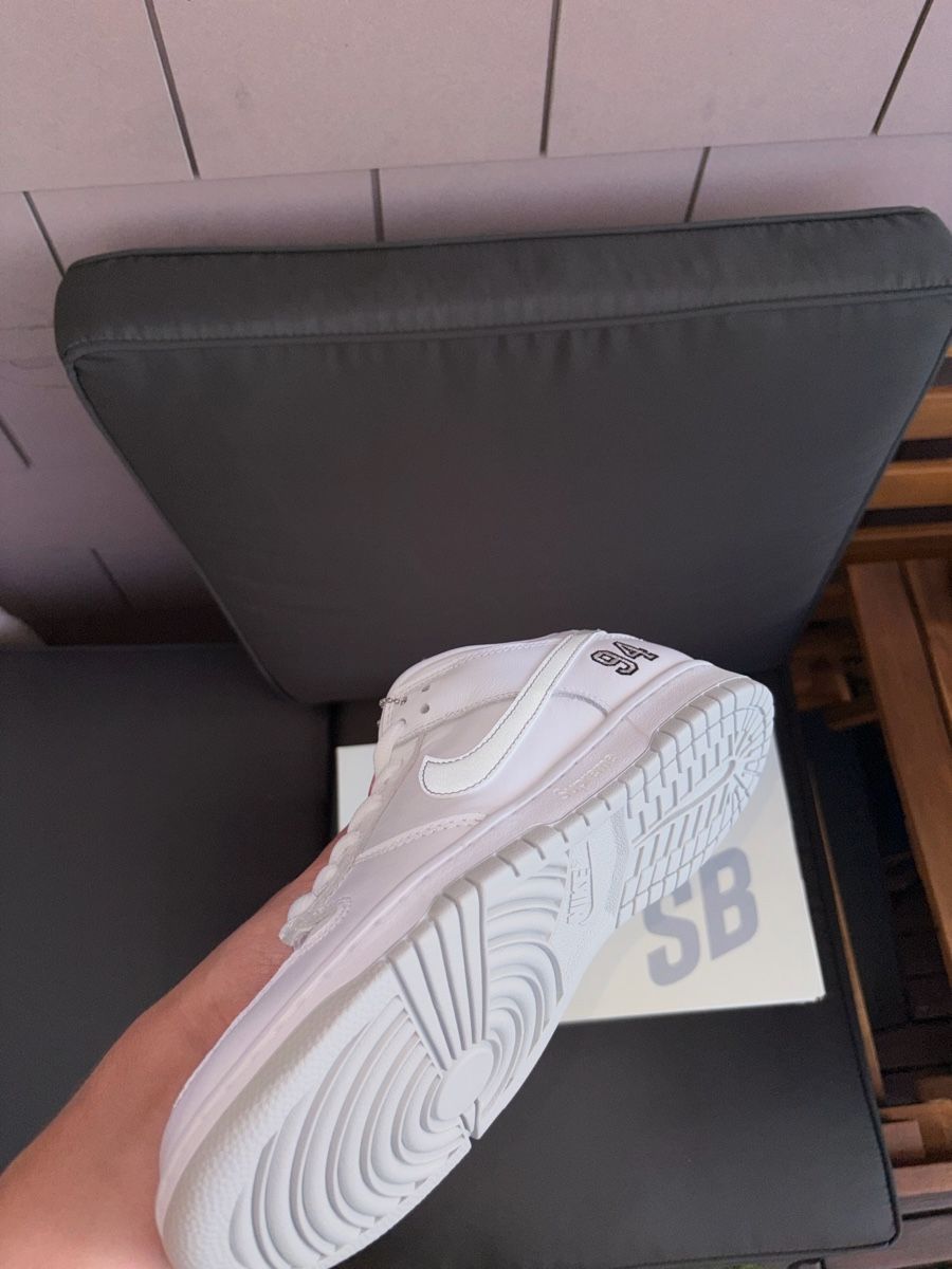 Nike Chaussures hommes: Nike x Supreme dunk low  – Neuf avec emballage d'origine à Winterthur par Szabo_Daniel 5