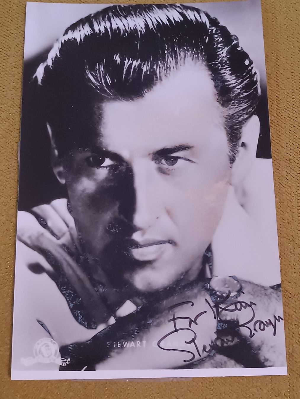 Autografi: Stewart Granger - handsigniert – Usato da Menziken venduto da Artographs