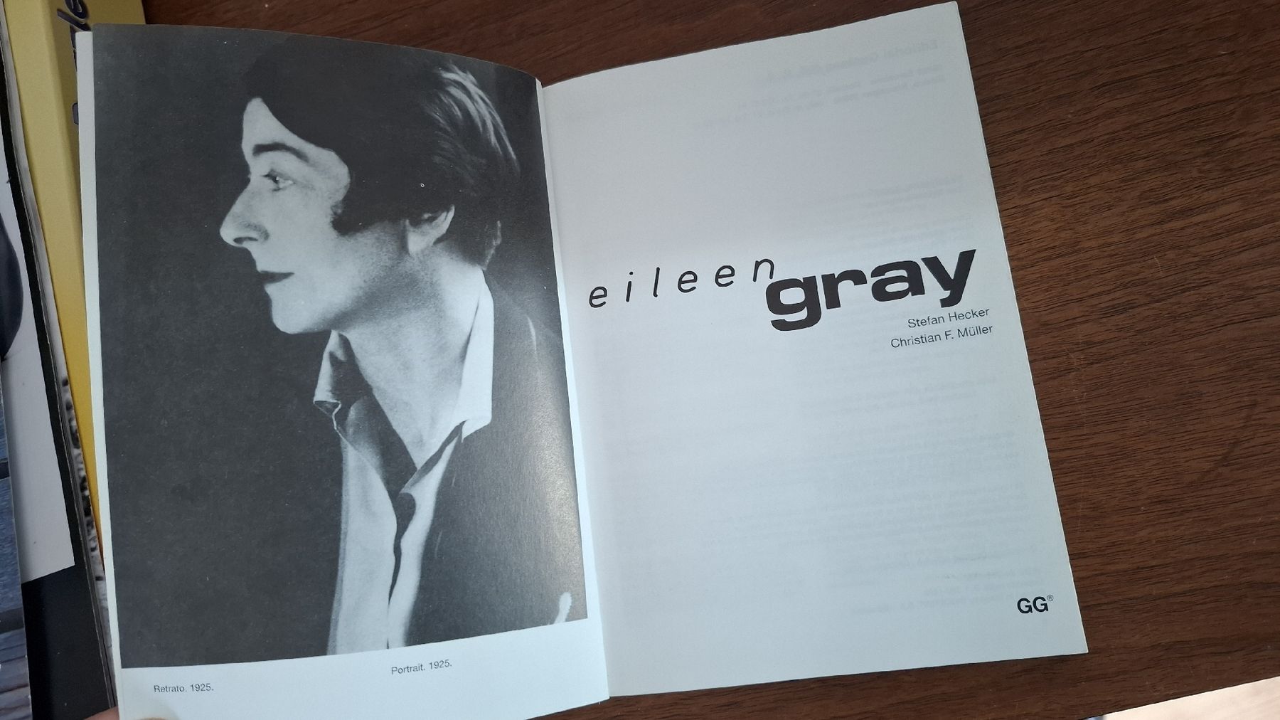 Bücher: Eileen Gray - Works and Projects / Obras y proyectos – Gebraucht aus Wabern von Azzulitta 2