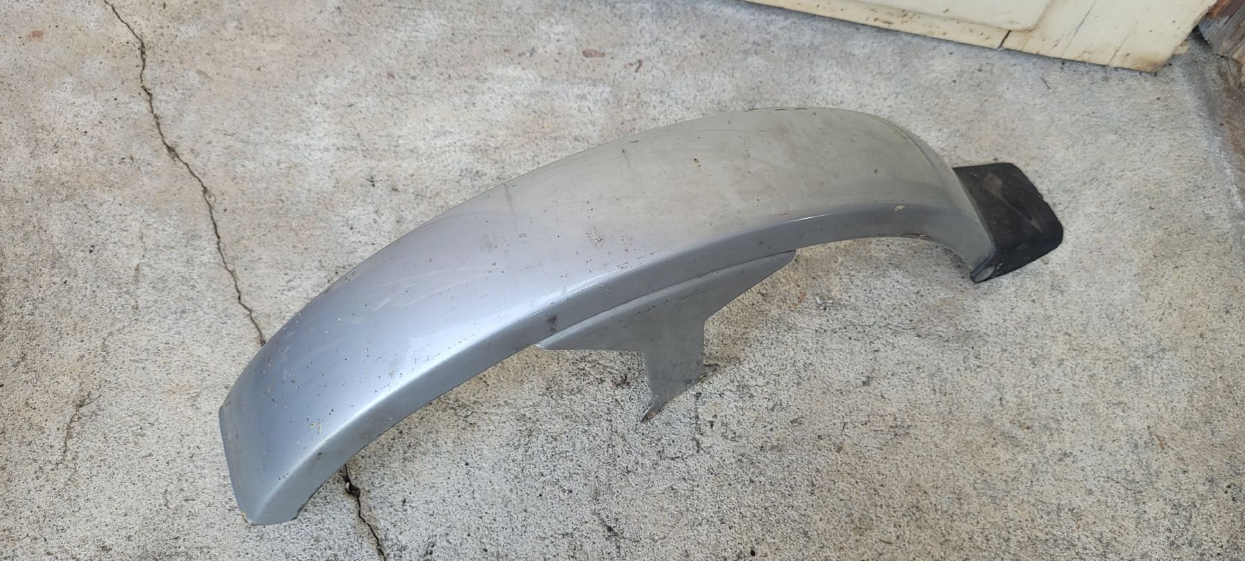 Piaggio Ciclomotori: Piaggio Si Schutzblech Eckig vorne "Silber" – Usato da Emmenbrücke venduto da ReadySI