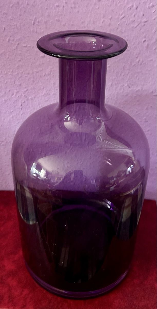 Ikea Vasen & Gefässe: Vase décorative en verre violet - Élégance et style! – Gebraucht aus Petit-Lancy von Pierre_le_voyageur 1
