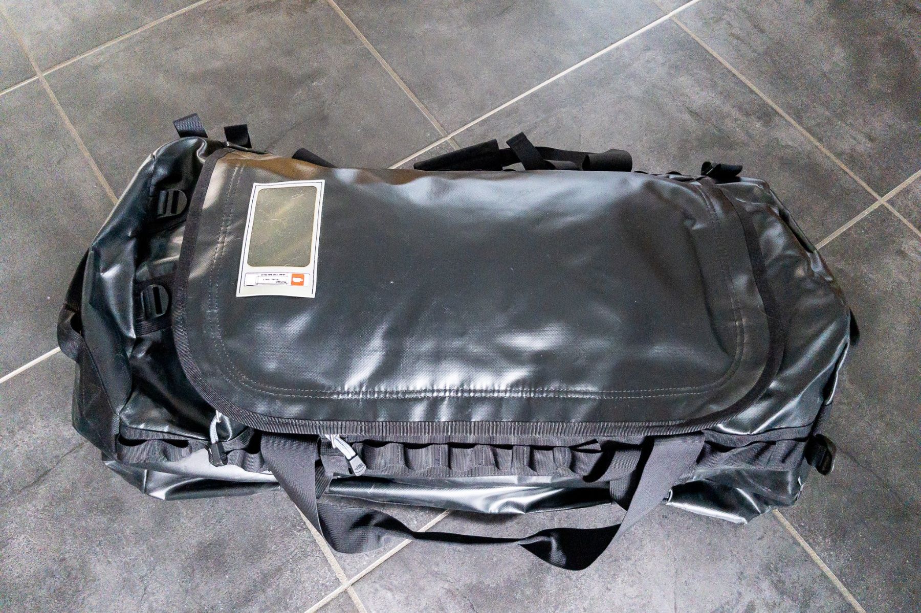 North Face Taschen: The North Face Base Camp Duffel L, schwarz – Gebraucht aus Berneck von Tschikka 7
