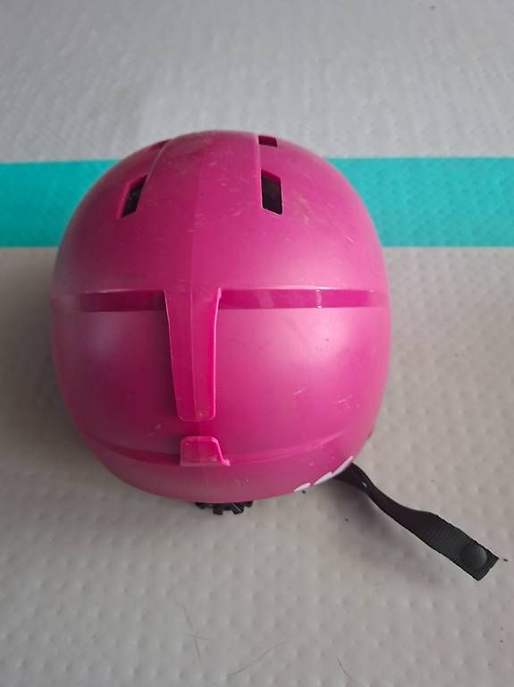 Helme: Kinderskihelm – Gebraucht aus Herisau von mon_xl6w