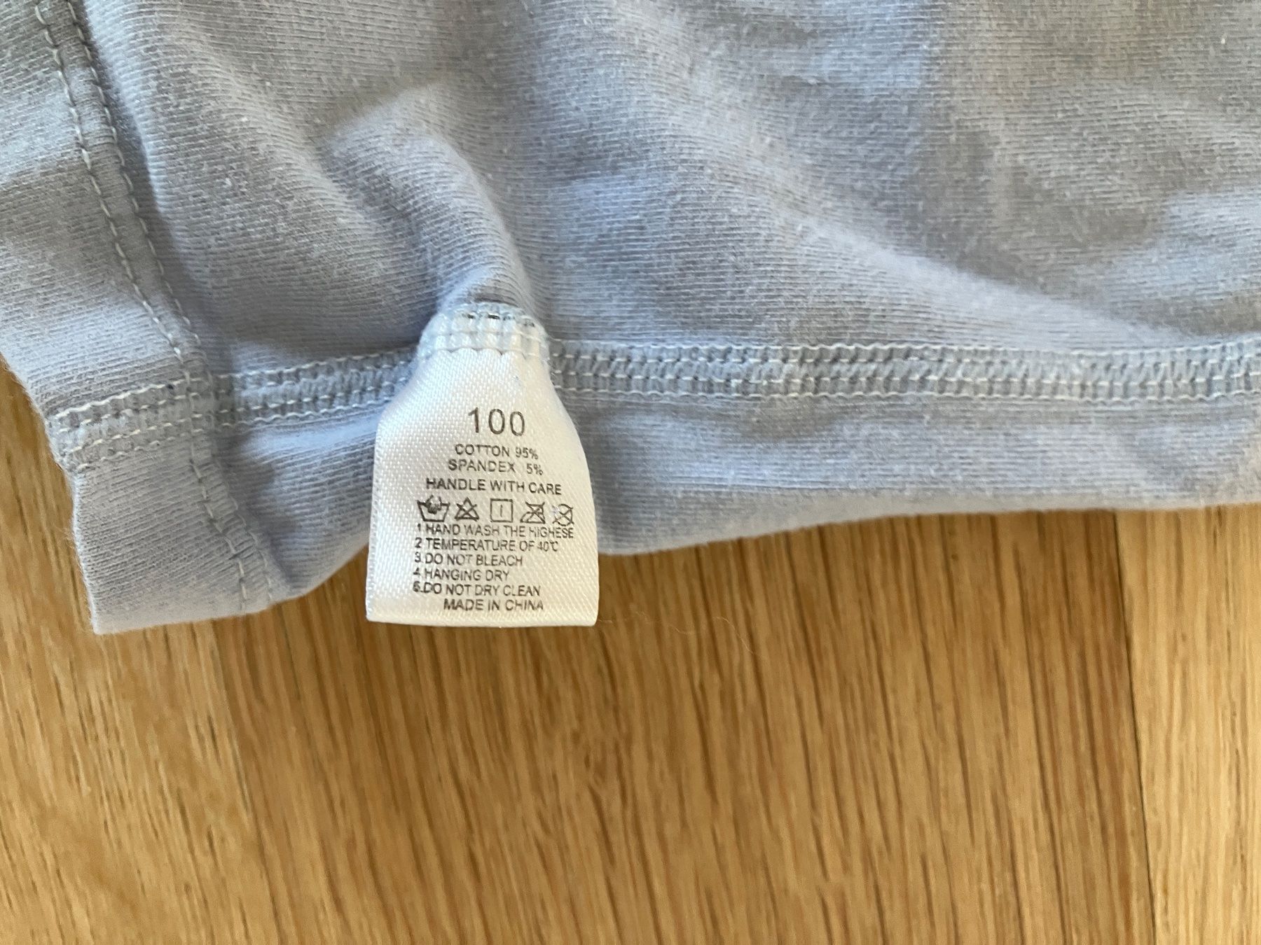 Biancheria intima: 2x coole Unterhemden Gr. 100/110, eher Gr. 98&104 – Usato da Zürich venduto da tscherel 1