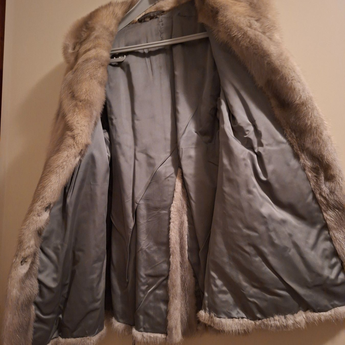 Giacche: Edle Nerz Jacke beige – Usato da Wil SG venduto da Paco.2222 2