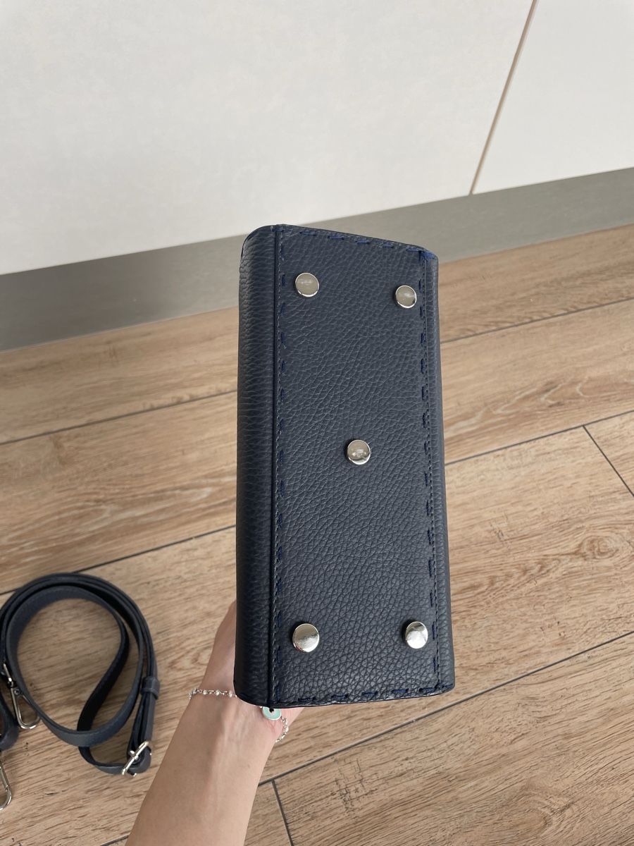 Borse da donna: Sac bleu Marine – Usato da Geneve venduto da orange1957 5