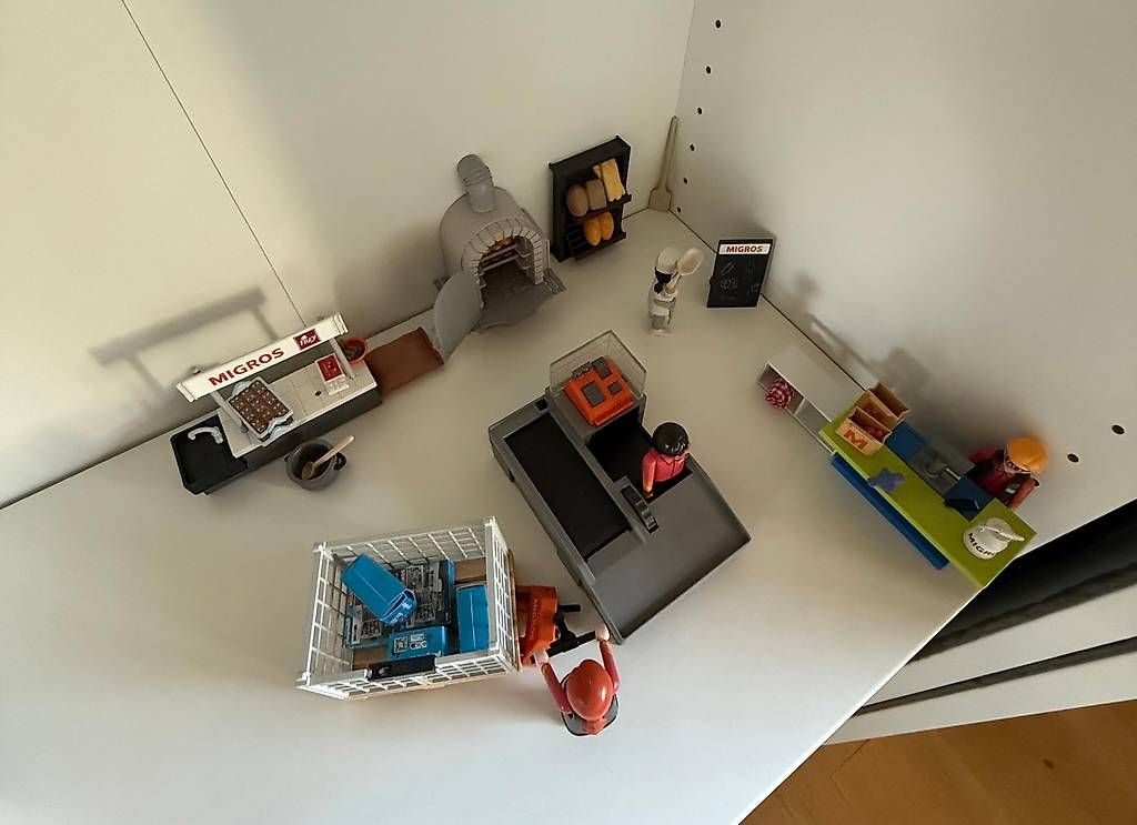 Giocattoli: Playmobil Migros – Usato da Maienfeld venduto da Sportelk80 1