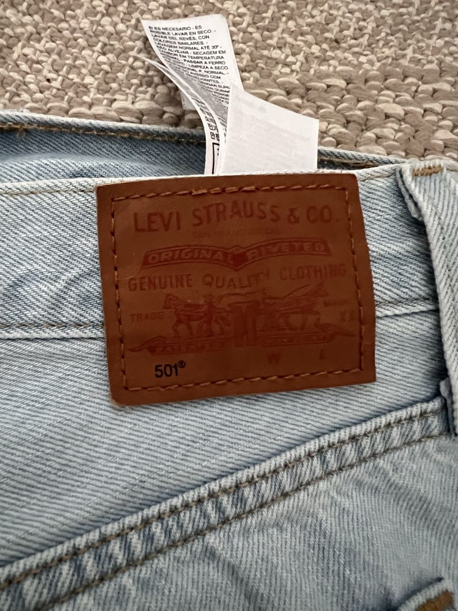 Levi's Jeans: Levis shorts – Usato da Thalwil venduto da and_nb7r 2