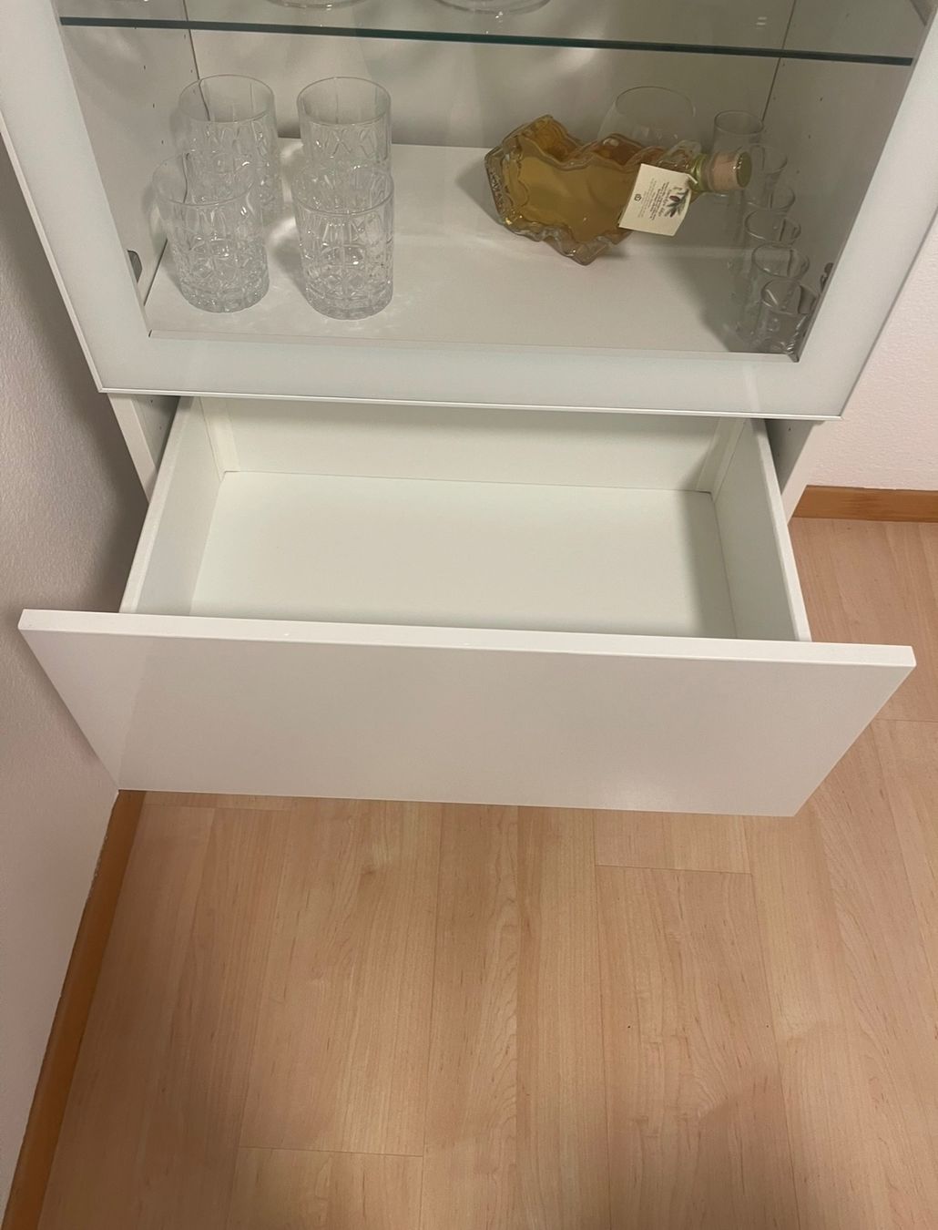 Vetrine: Vitrienschrank – Usato da Emmenbrücke venduto da Evan156 1