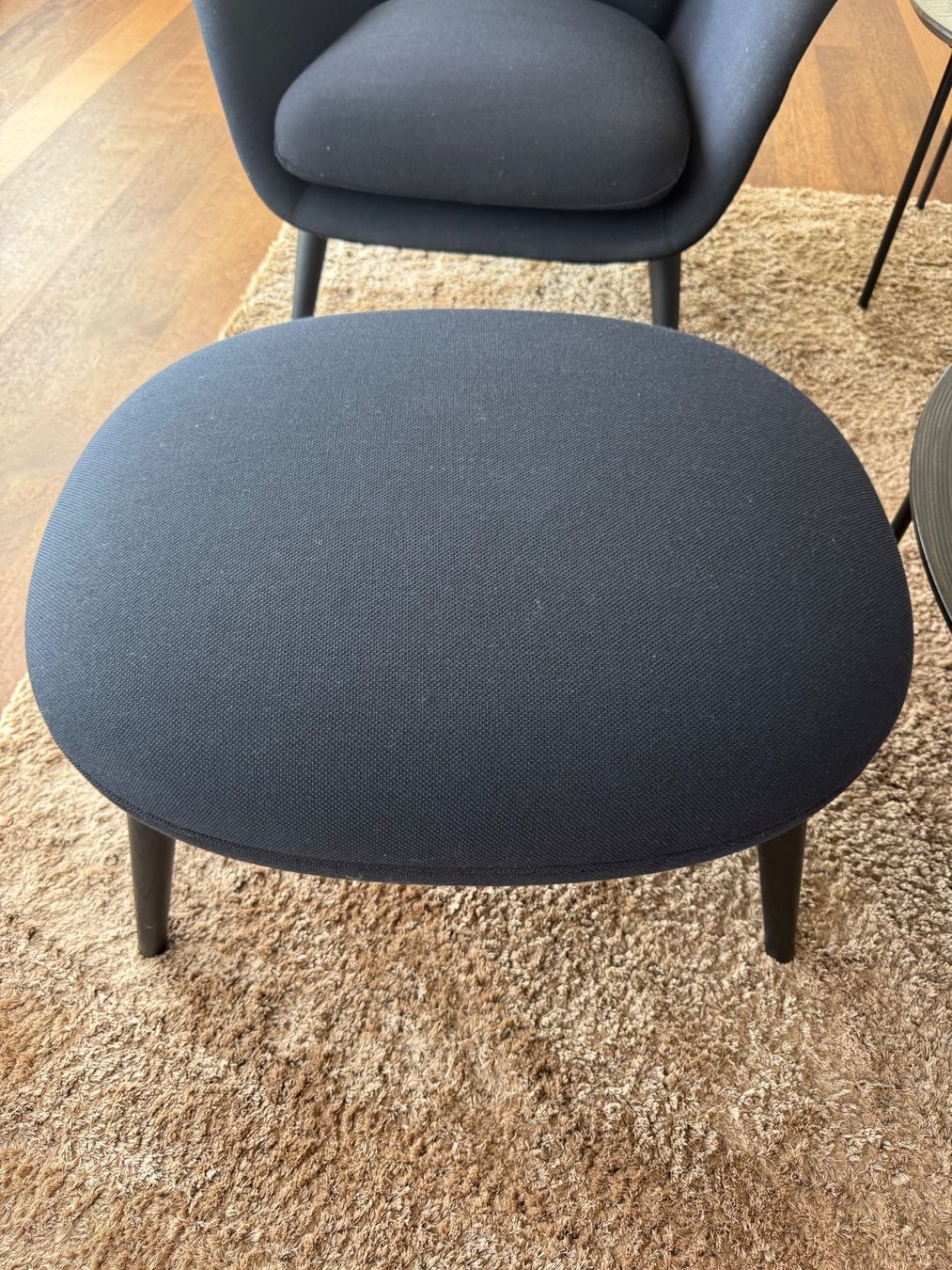 Sessel: 2 x Fredericia Swoon Lounge Chairs + Sofahocker – Gebraucht aus Horgen von cccamillla 7