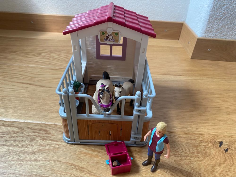  Schleich Pferdebox 