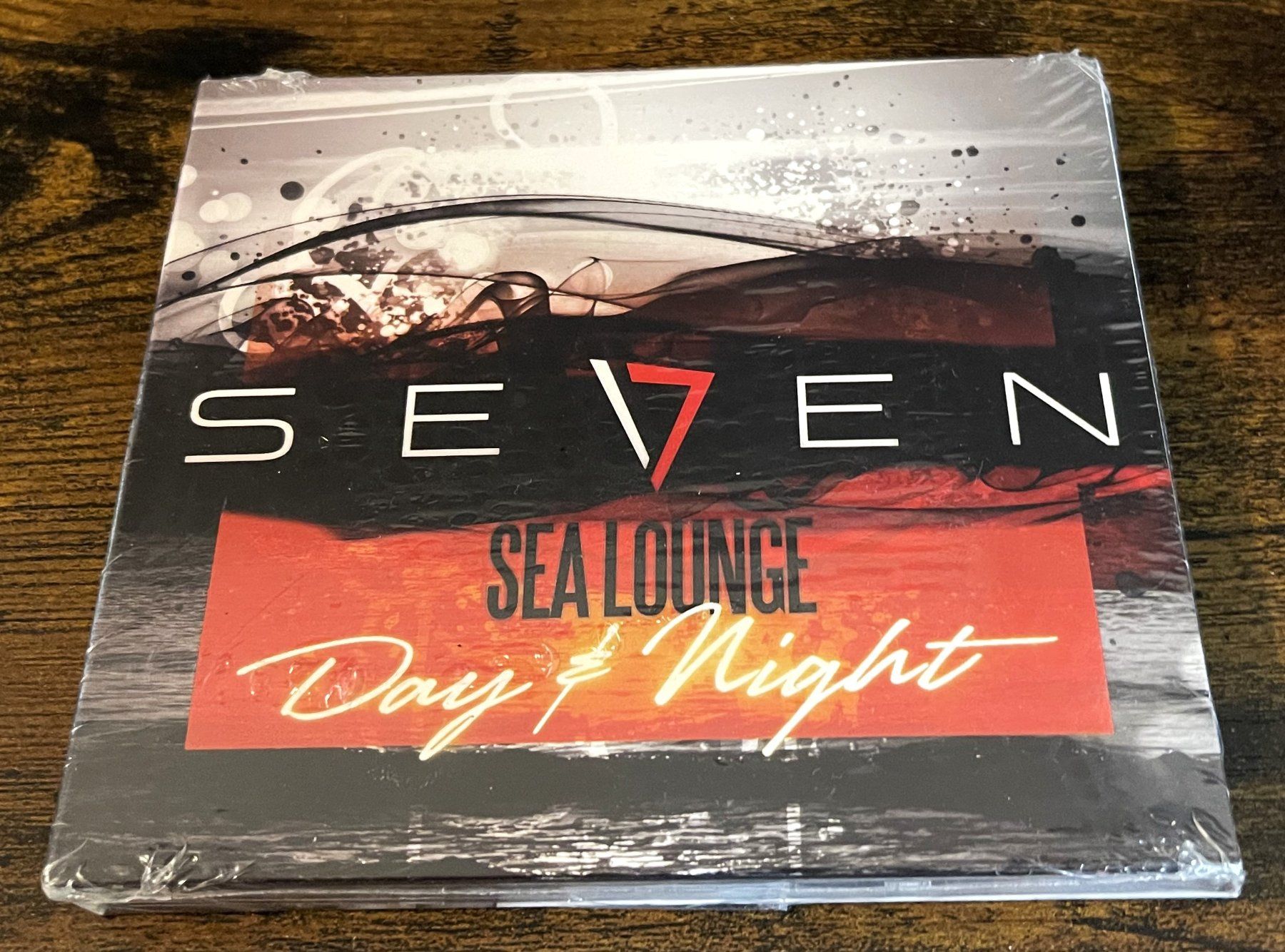 CD: Thomas T – Seven Sea Lounge "Day & Night" CD – Nuovo e nell'imballaggio originale da Oftringen venduto da Vucki 1