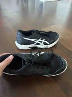 ASICS Turnschuhe schwarz weiss Grösse 39 gebraucht
