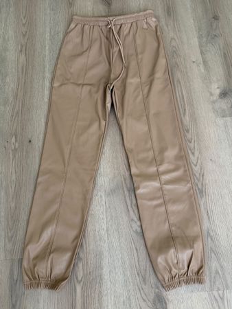 Shein Kunstlederhose beige Grösse S 36 neuwertig