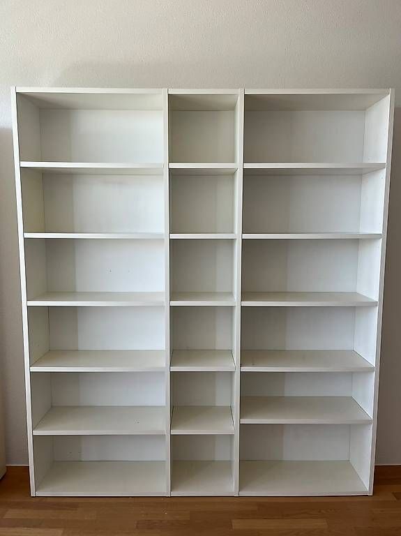 Étagères: Büchergestell weiss – D'occasion à Kerzers par ame_657h