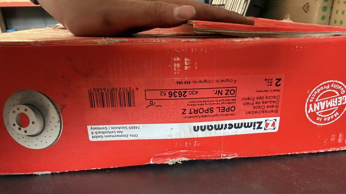 Tutti pezzi di ricambio auto: Disque de frein Corsa E OPC  – Usato da Saignelégier venduto da eth_65vk 1