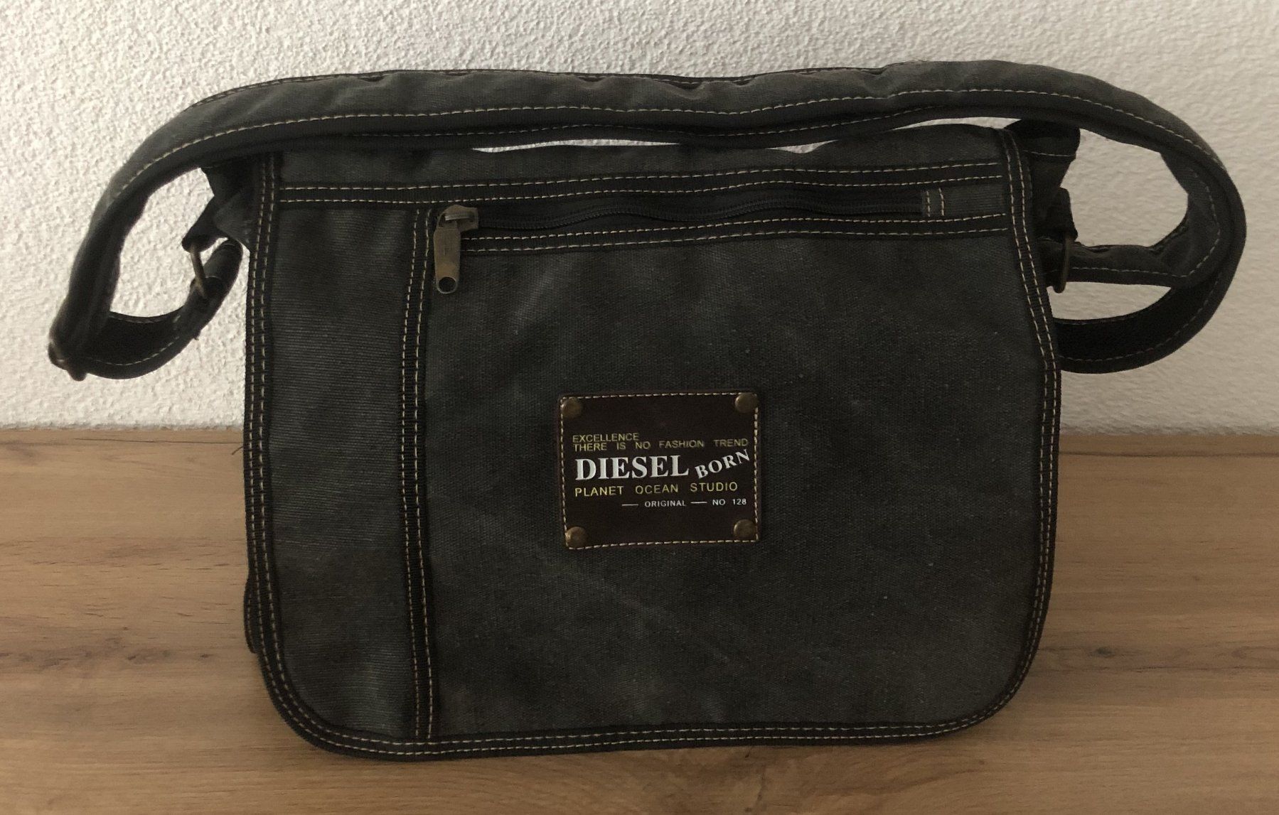 Diesel Borse: Diesel Tasche Original No 128 – Usato da Winterthur venduto da Fsilver