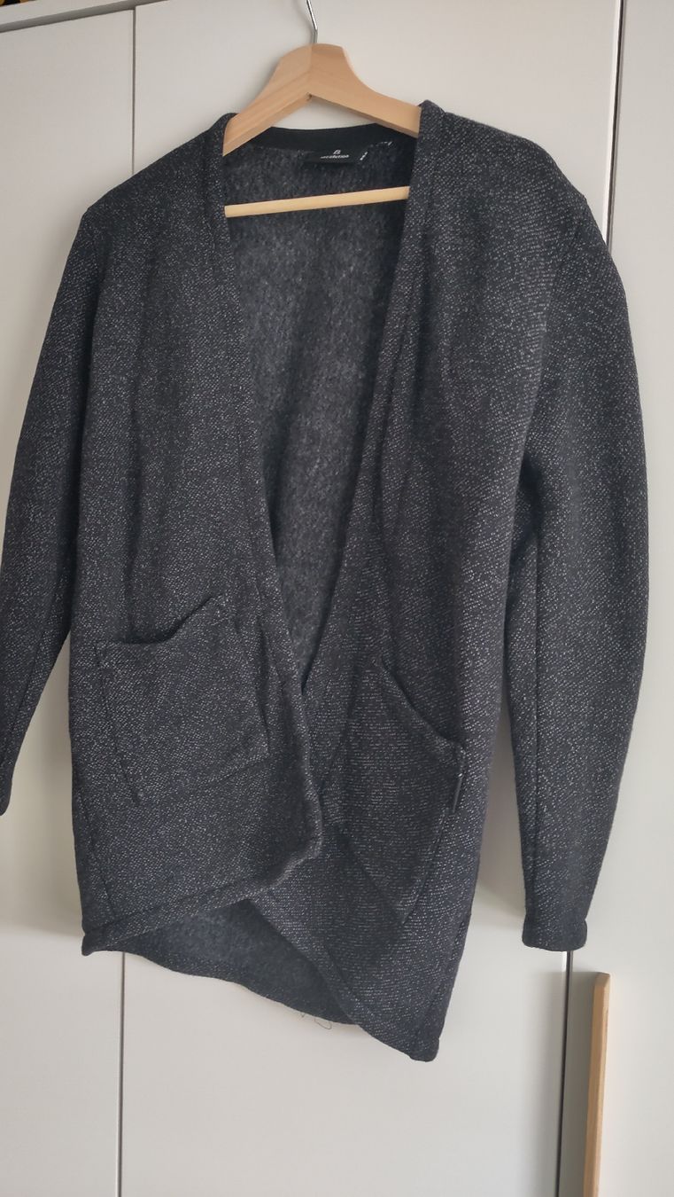 Manteaux: Recolution Strickjacke XS, Grau meliert – D'occasion à Neuenhof par zoralicia