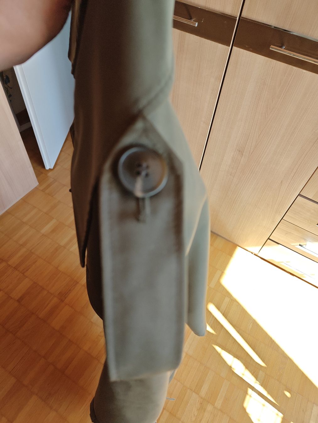 H&M Mäntel: Trenchcoat, Grösse L, Olive – Neu (gemäss Beschreibung) aus Wädenswil von alex-maxima 5
