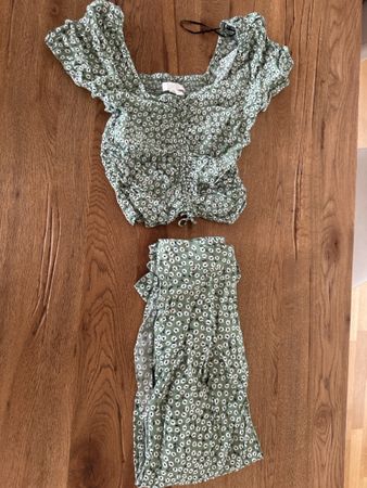 H&M Sommer Set, Oliv Grün mit Blumenmuster, Grösse XS