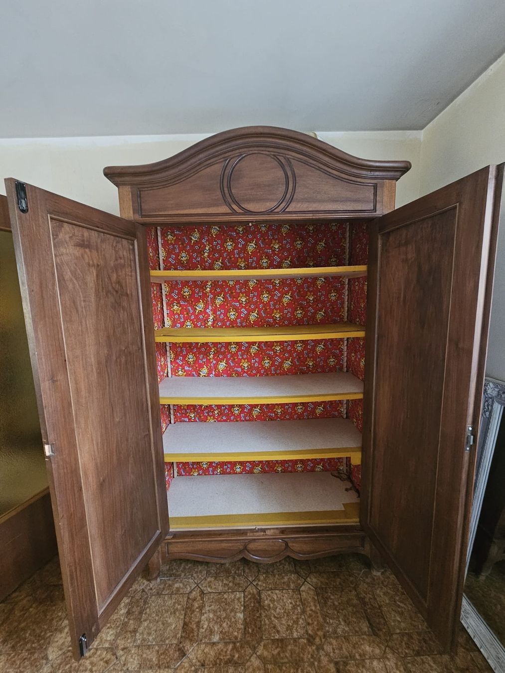 Armoires: Armoire en bois, 2 portes – D'occasion à Bussigny par Zabeth1030 1